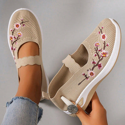 🔥Last Day Promotion 49% OFF - Women's Casual Breathable Slip On Orthopaedic Walking Shoes