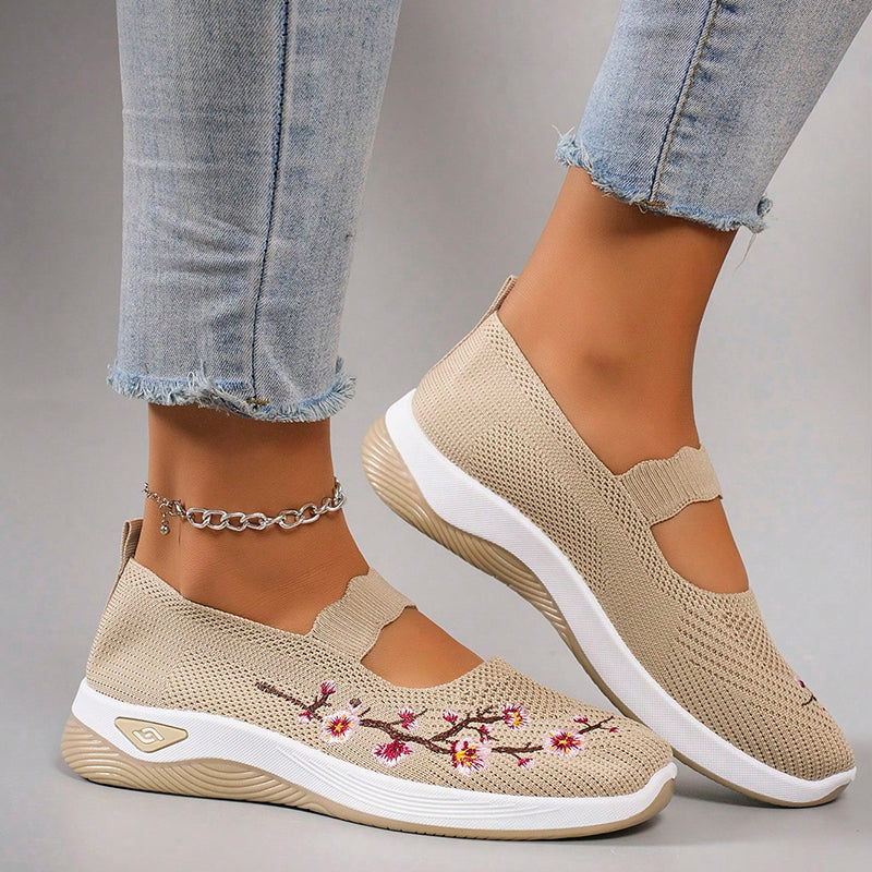 🔥Last Day Promotion 49% OFF - Women's Casual Breathable Slip On Orthopaedic Walking Shoes