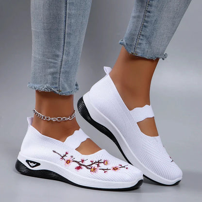🔥Last Day Promotion 49% OFF - Women's Casual Breathable Slip On Orthopaedic Walking Shoes