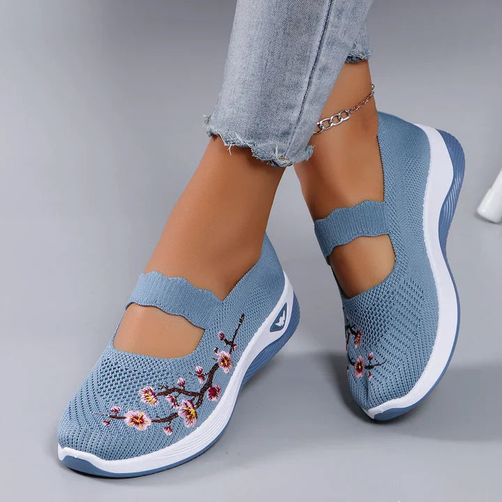 🔥Last Day Promotion 49% OFF - Women's Casual Breathable Slip On Orthopaedic Walking Shoes