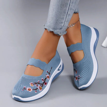 🔥Last Day Promotion 49% OFF - Women's Casual Breathable Slip On Orthopaedic Walking Shoes